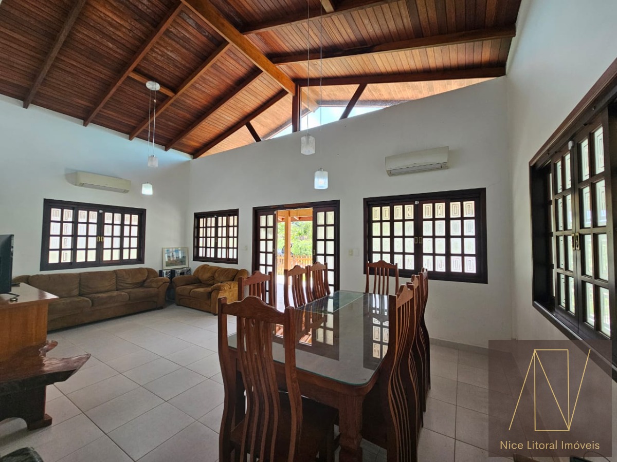 Casa, 3 quartos, 220 m² - Foto 4